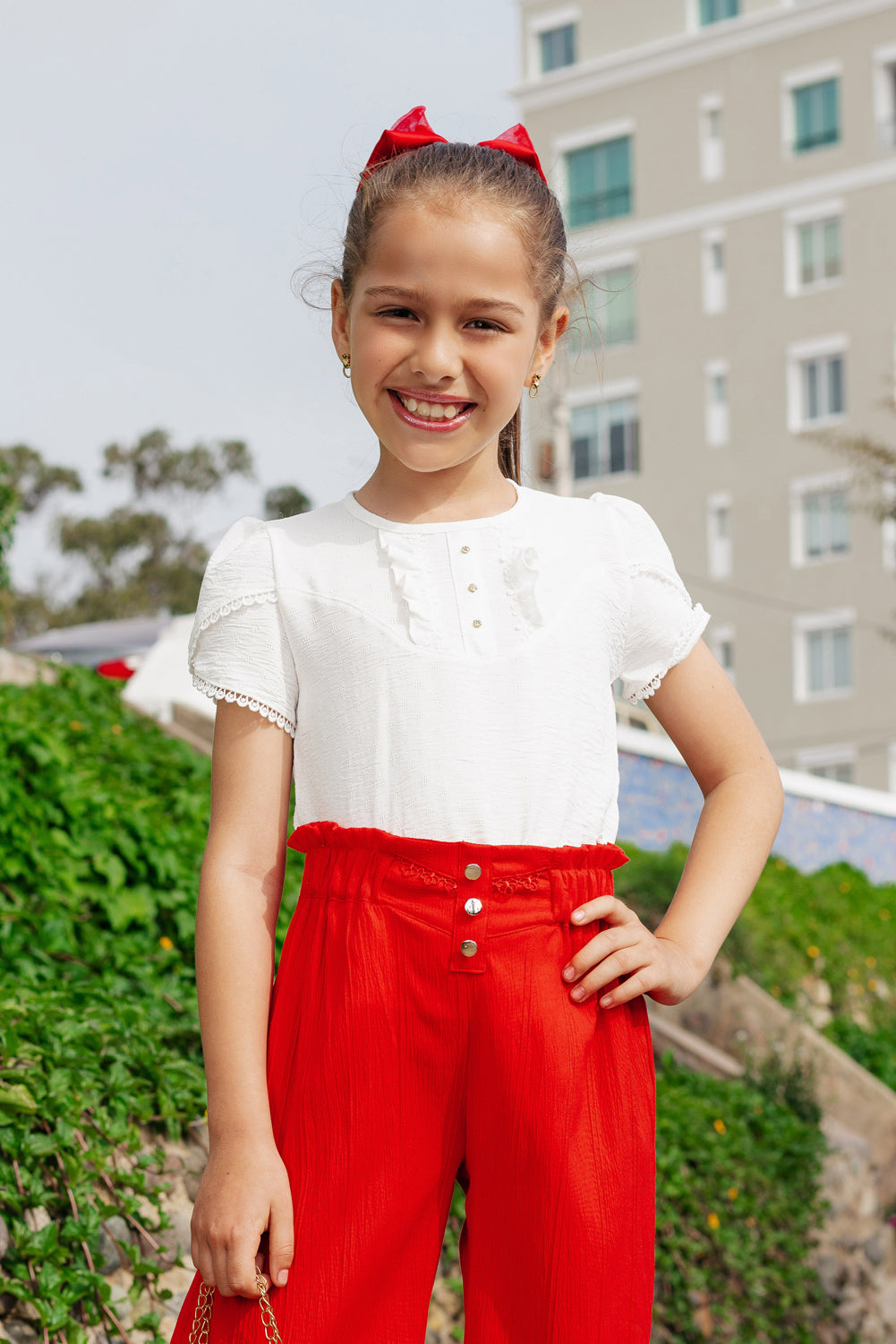 Blusa en lino con greca en mangas