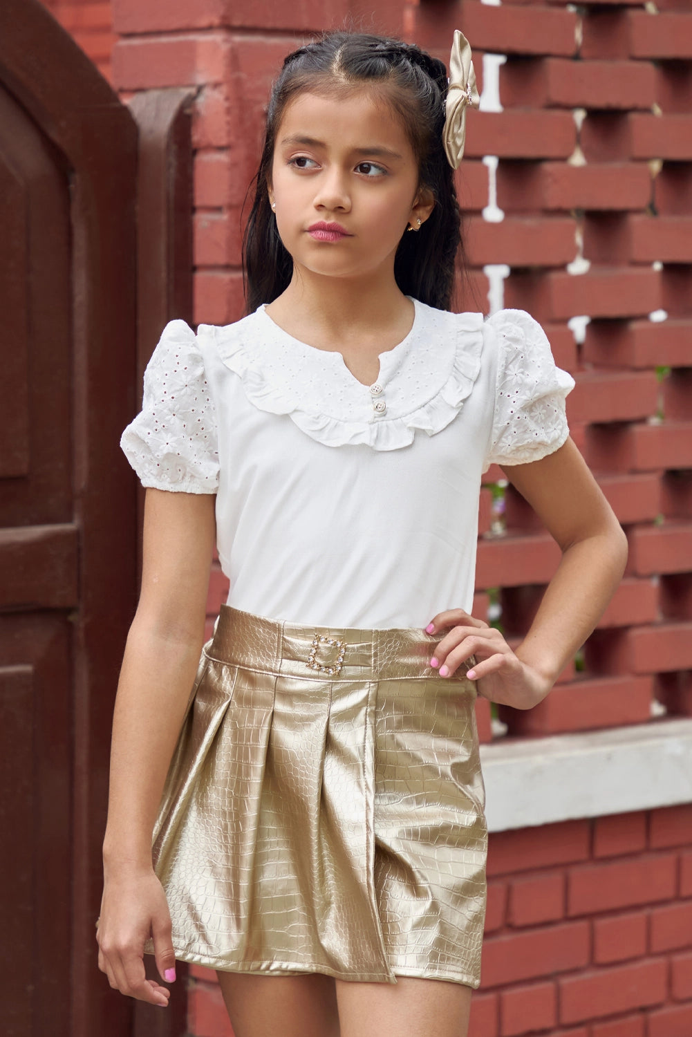 Blusa para Niña con Brodery en Canesú y Mangas