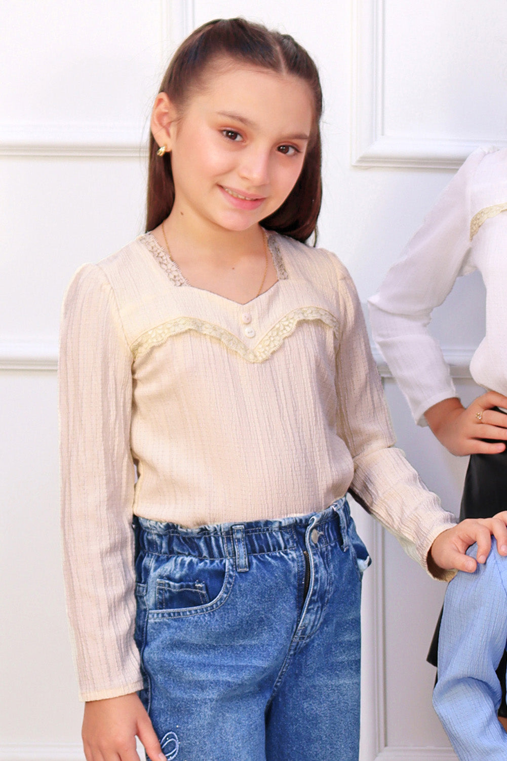 Blusa Labrada con Encaje