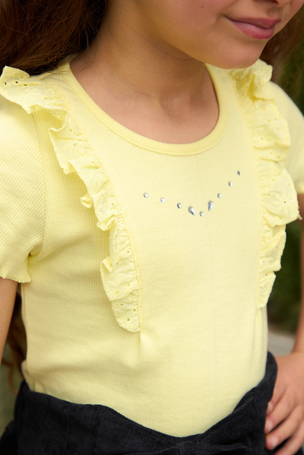 Polo de Rib con Volantes de Broderi y Pedreria para Niña