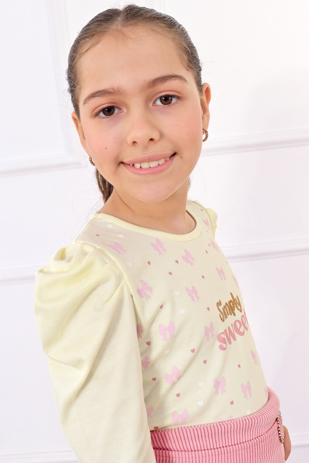 POLO DE COBERTURA CON TABLEADO EN HOMBROS