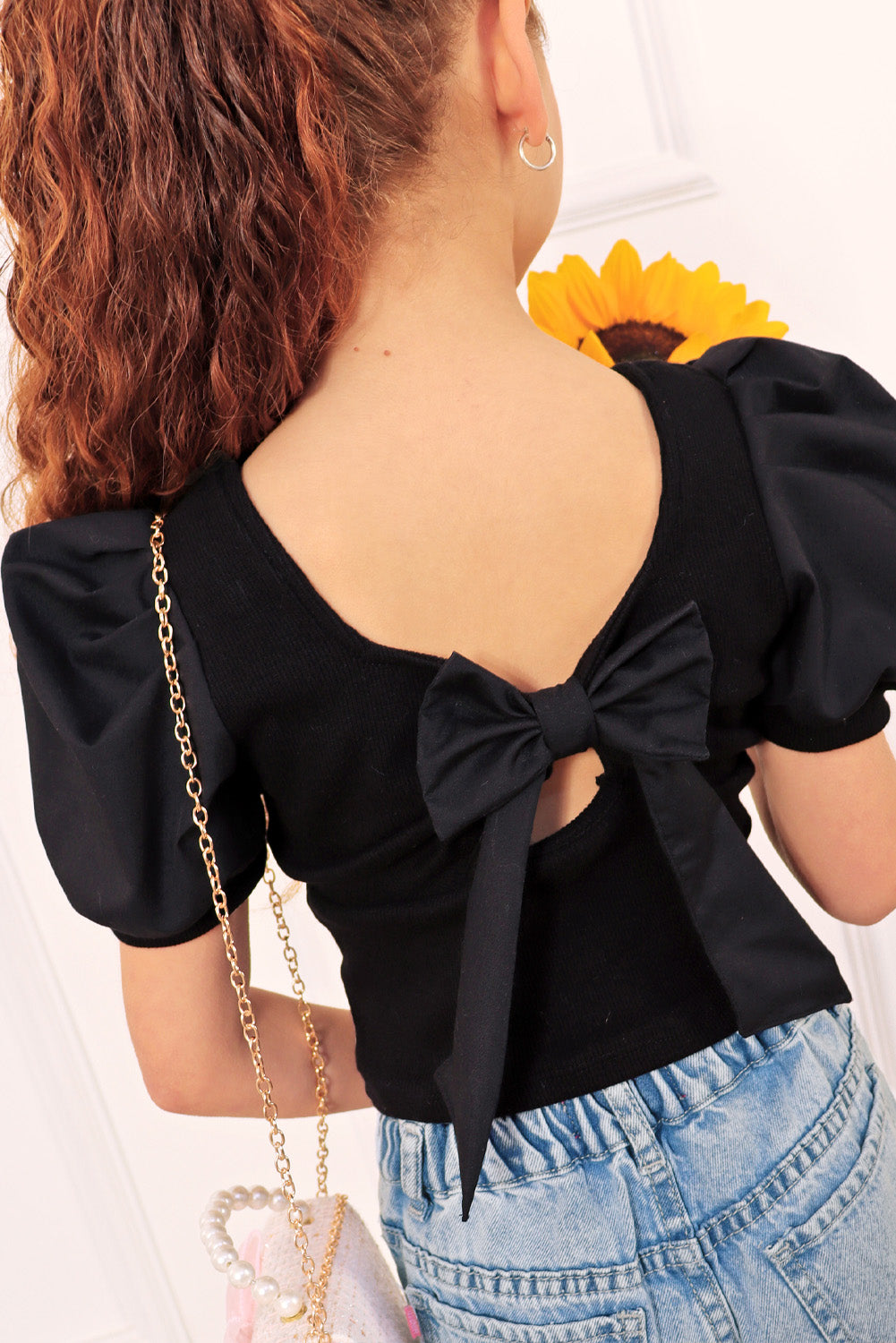 Top de rib de escote cuadrado con mangas tableadas y gran lazo en espada de popelina