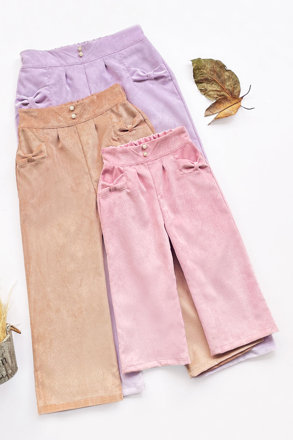 Pantalón para Niña con Pretina en V y Bolsillos con Lazo