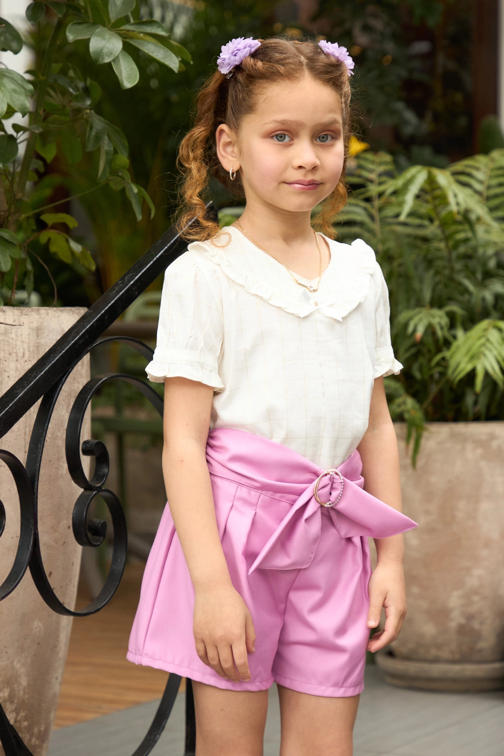 Short con Pinzas y Lazo para Niña