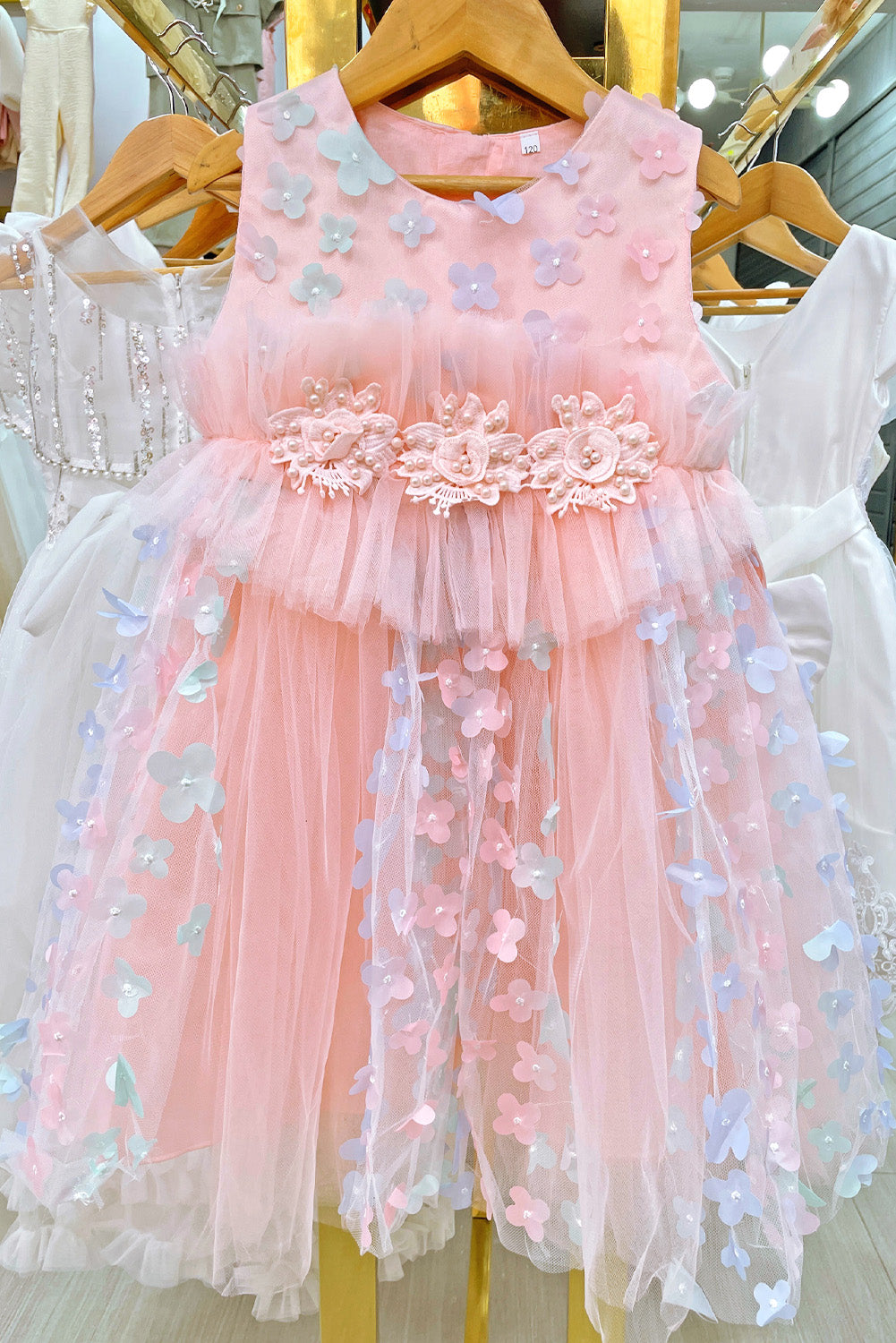 Vestido con Faldón de Tull