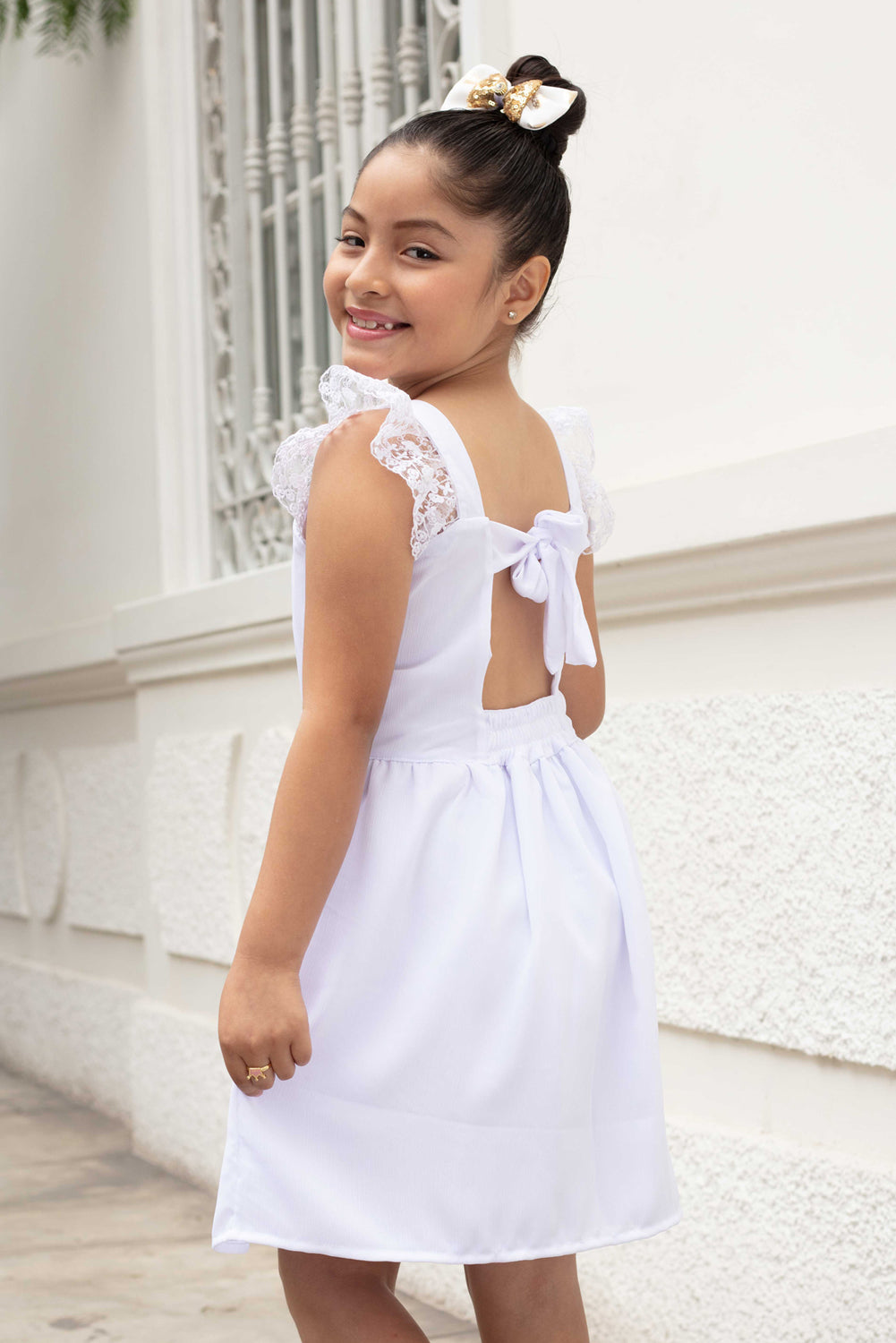 Vestido en gasa hindú con encaje en hombros y escote con lazo ajustable - VSNA0153