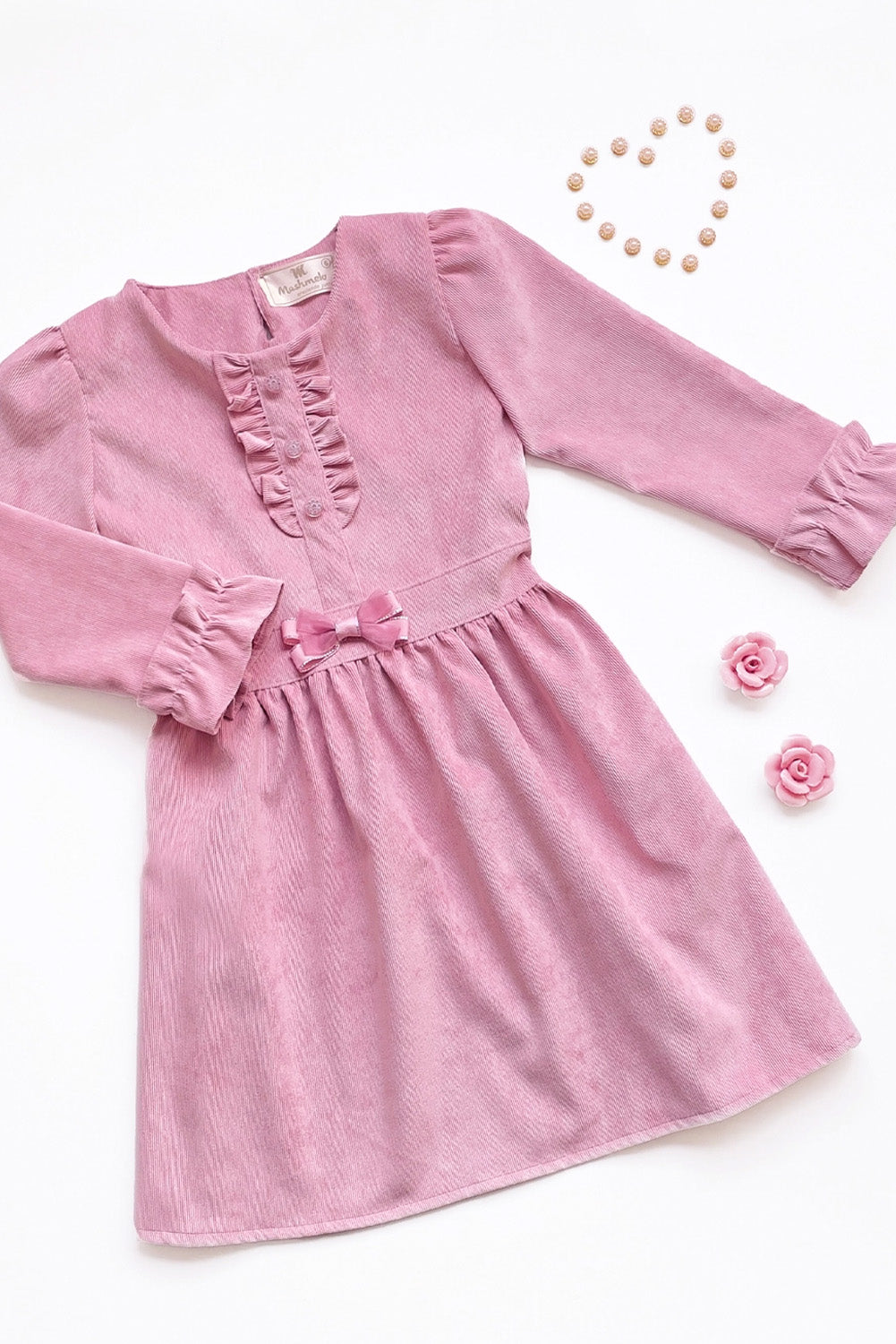 Vestido con Volantes en pechera y Puños
