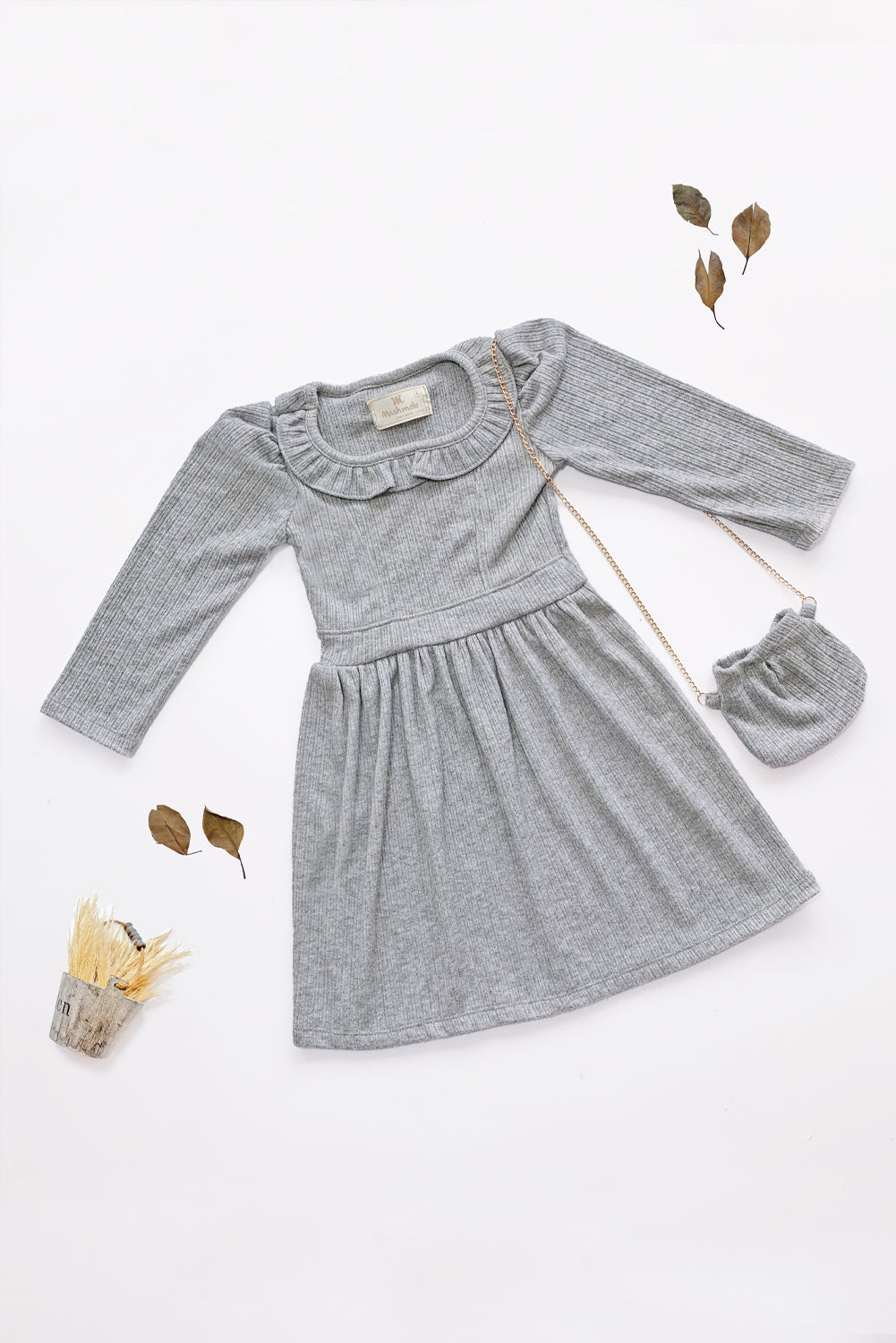 Vestido casual para niña en tejido canalé con cartera