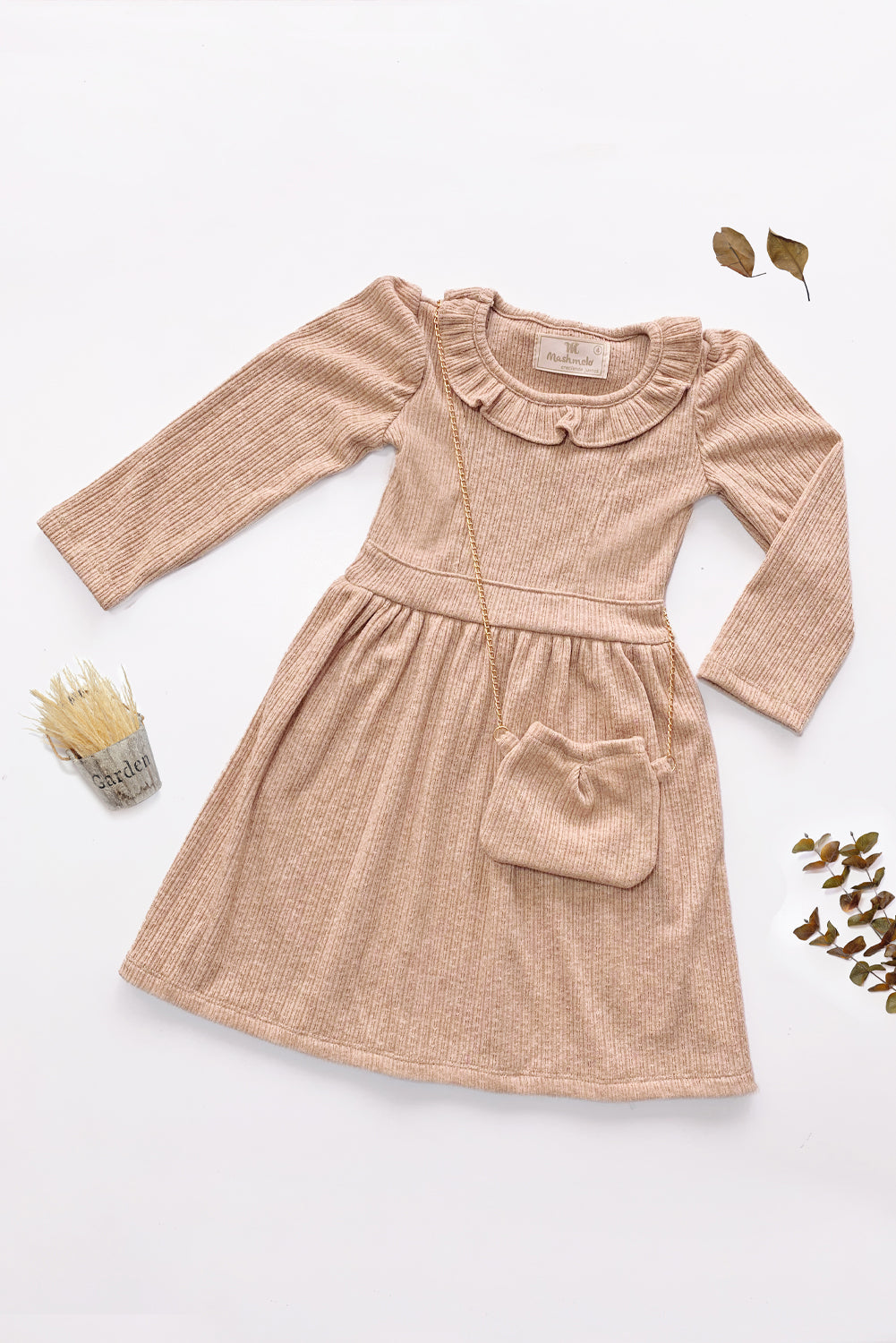 Vestido casual para niña en tejido canalé con cartera