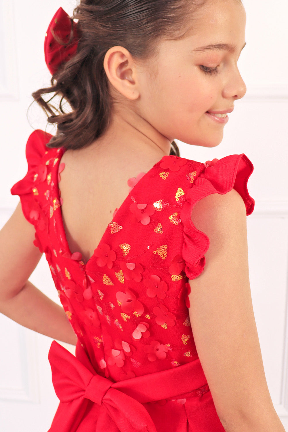 Vestido con Lentejuelas y Faldón de Tableros