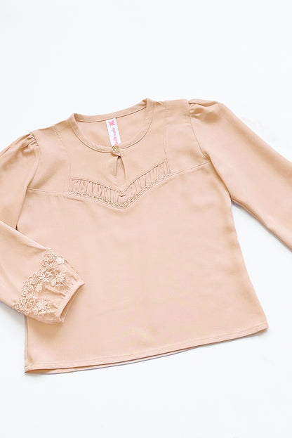 BLUSA PIEZAS RECOGIDAS EN CANESU CORTE CORAZON Y MANGAS ABULLONADAS - BLNA0293