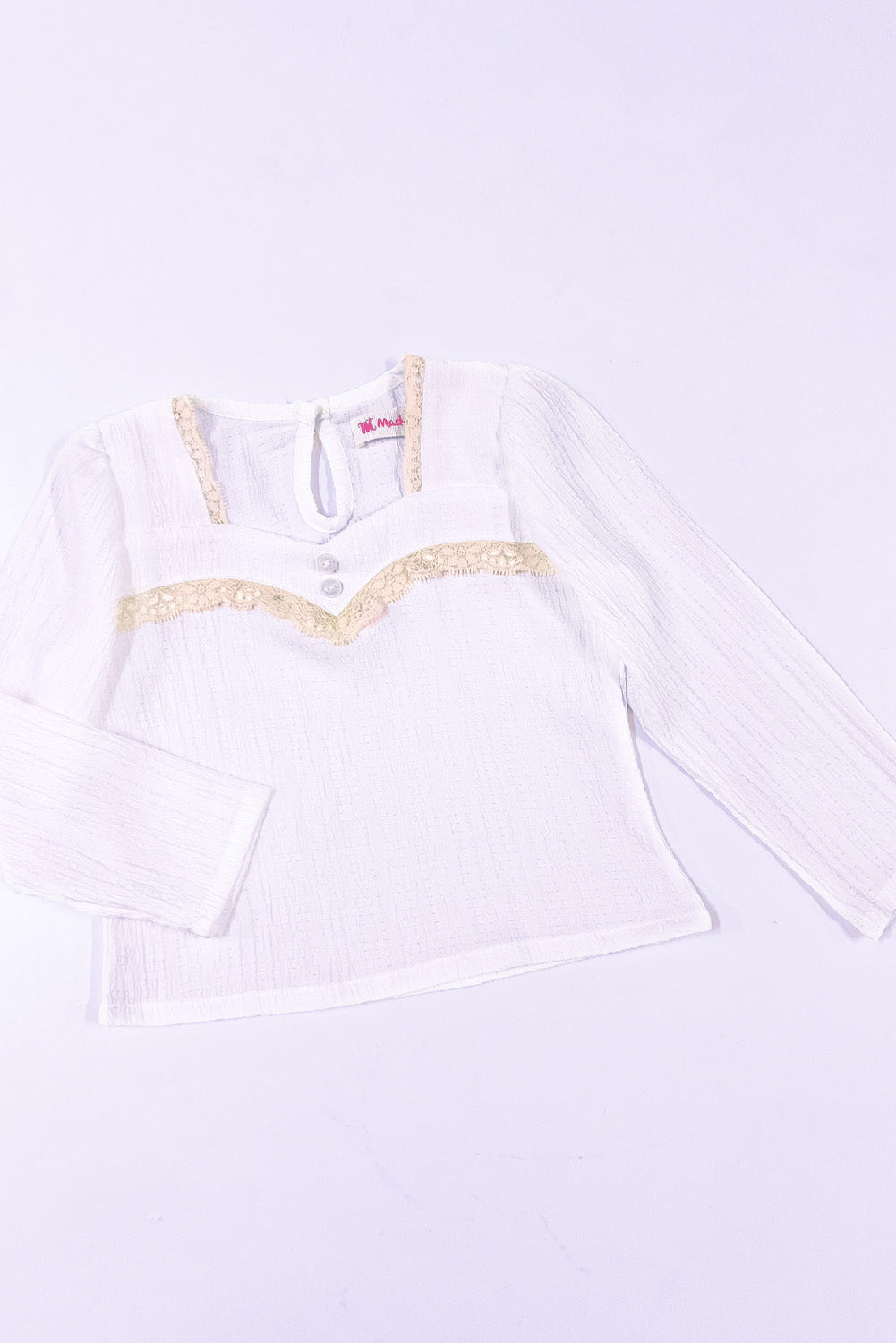Blusa Labrada con Encaje