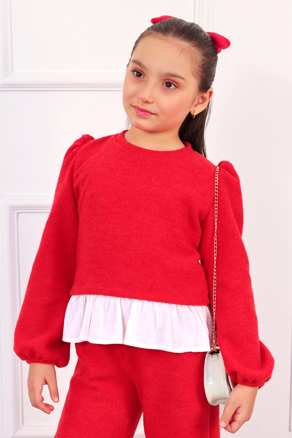 CONJUNTO CHOMPERO CON MANGAS ABULLONADAS Y FALDON DE LINO Y BUZO PALAZO