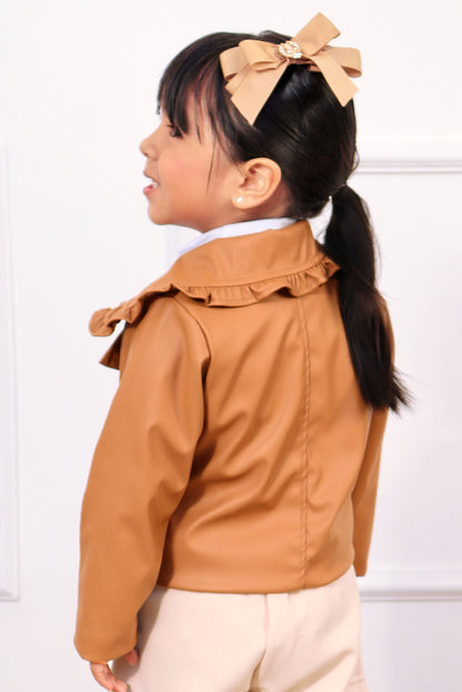 CHAQUETA DE CUERINA CARNERO DE CUELLO ALTO CON BOLSILLOS