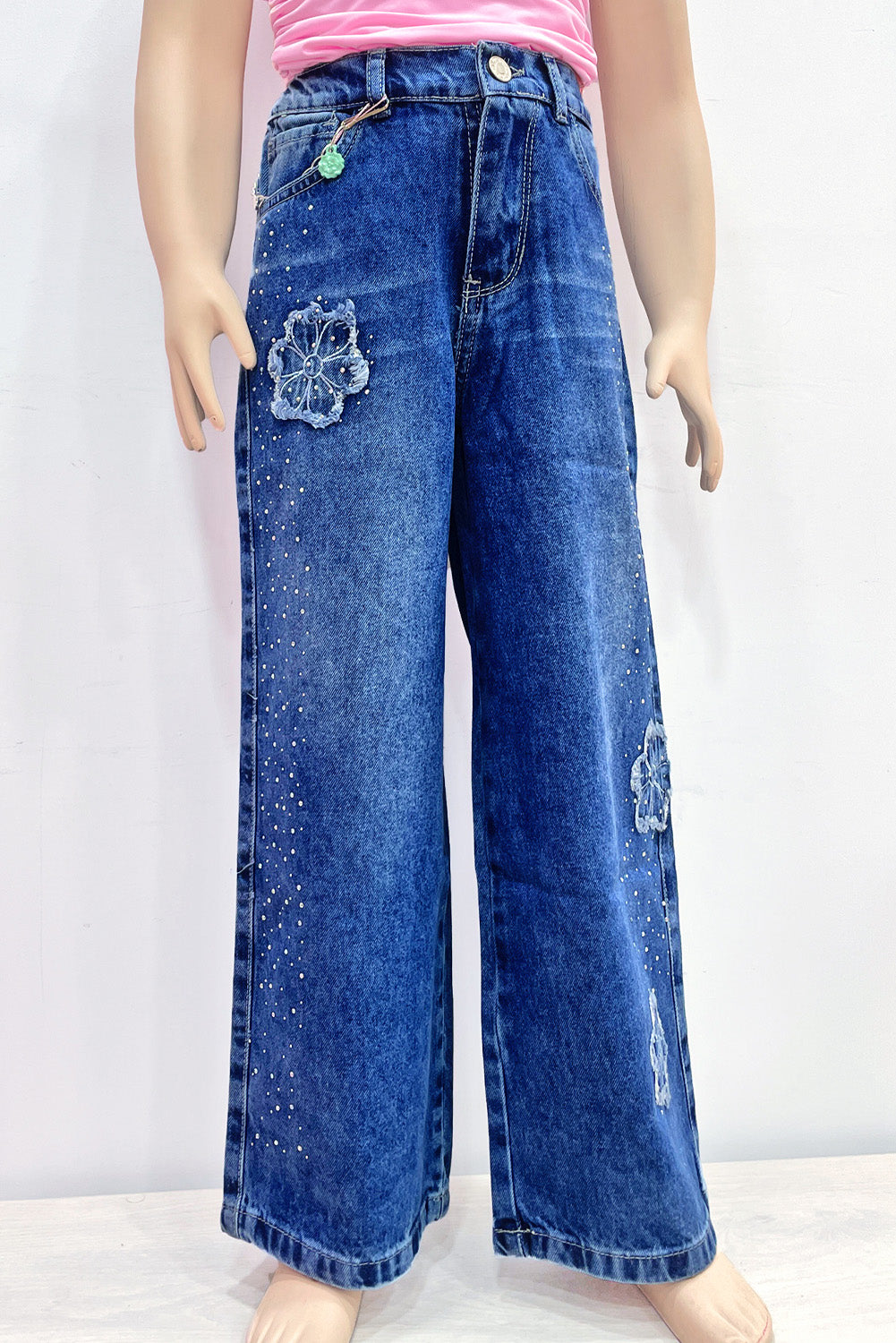 Pantalón Jean Palazo con Pache de Flores