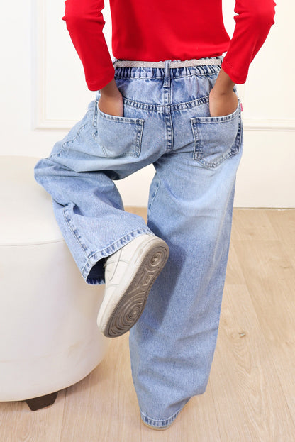 Pantalón Jean con Bordado de Cerezas