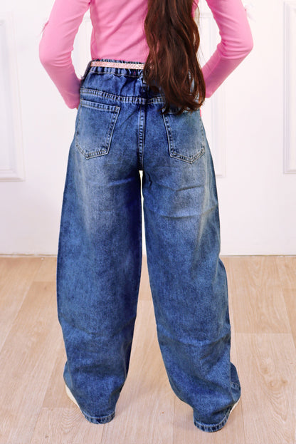 Pantalón Jean con Bordado de Lazos