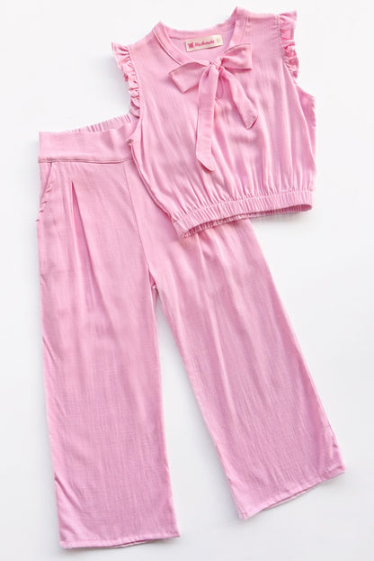 Set de blusa con mangas tipo alitas y pantalón con pinzas