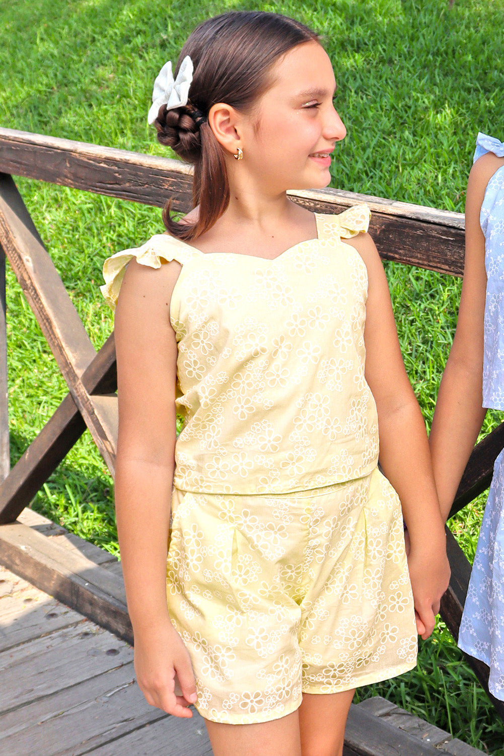 Set de Blusa Escote Corazón y Short en Brodery