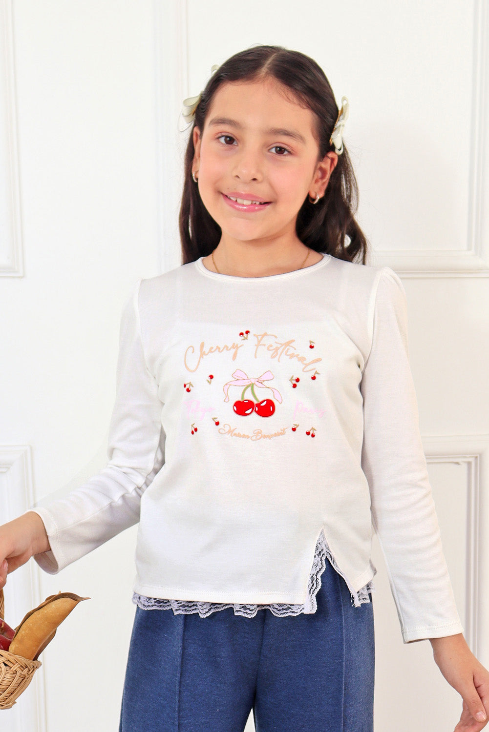 Polo con Estampado y Detalles de Greca Labrada
