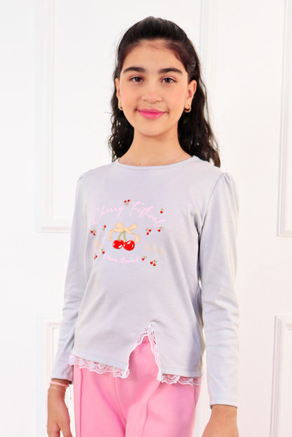 Polo con Estampado y Detalles de Greca Labrada