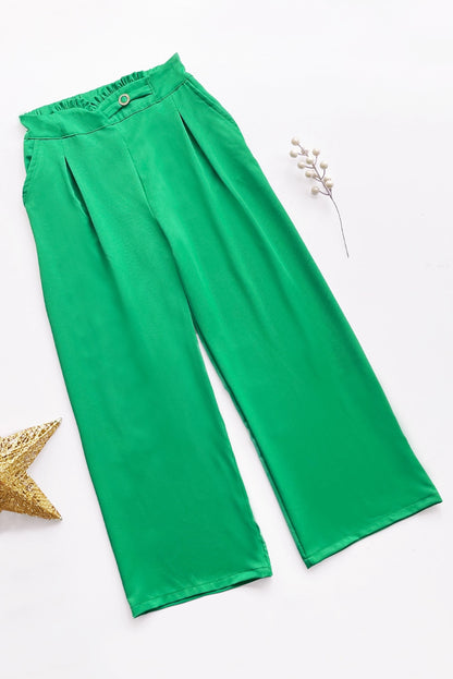 Pantalón con cortes en pretina y hebilla