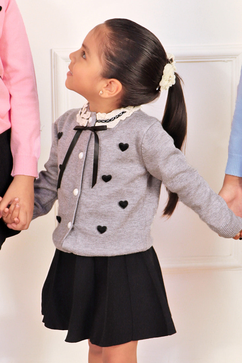 Set de Falda + Chompa con Corazones y Lazo