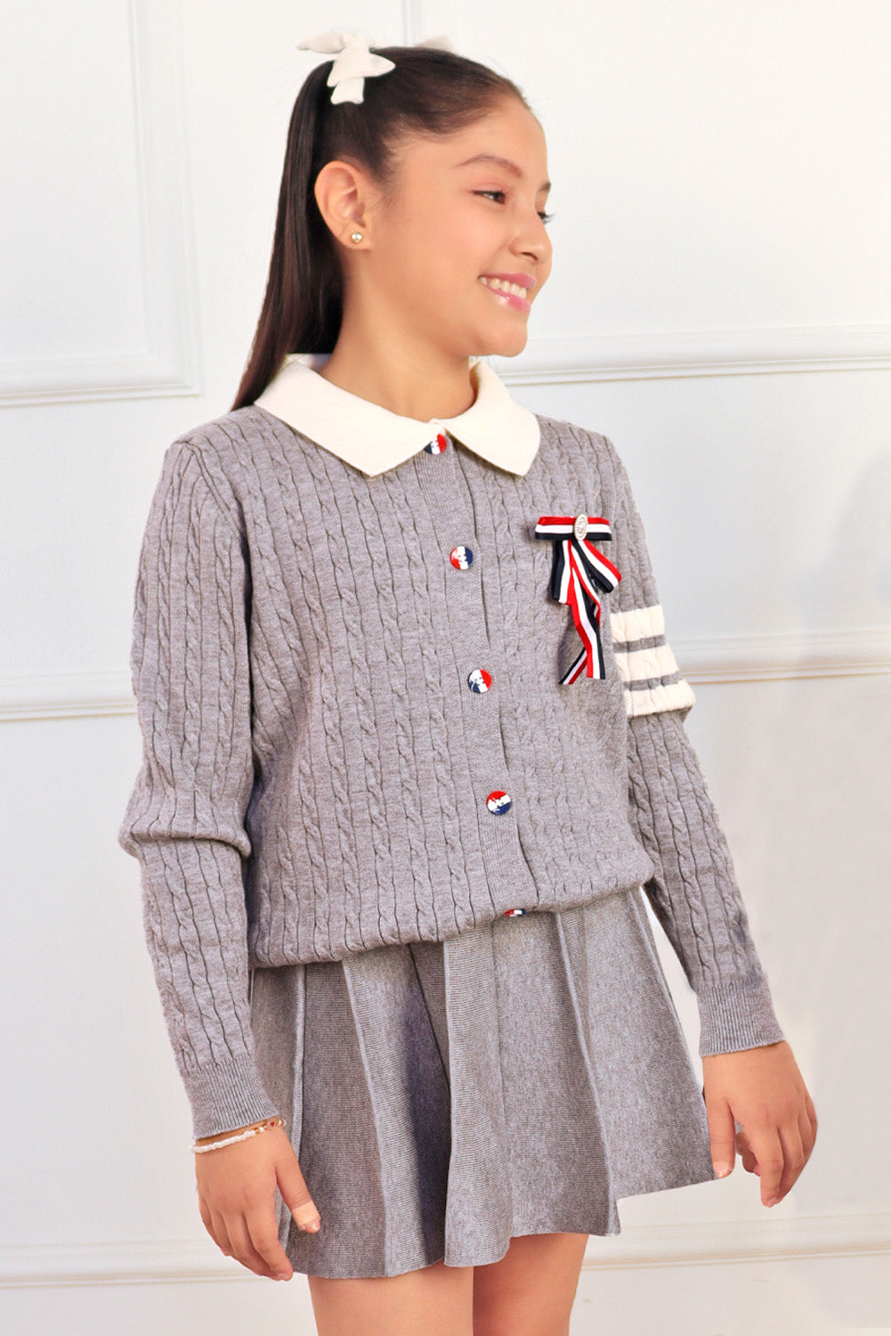 Set de Falda y Chompa Cuello Camisero con Bordado