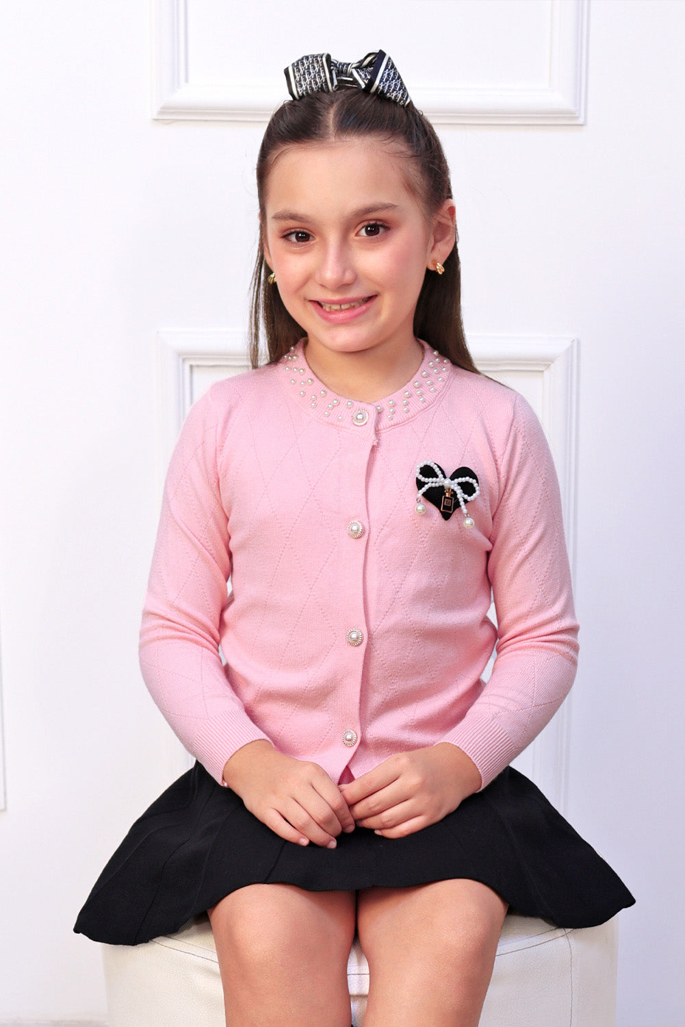 Set de Chompa con Perlas y Falda Tableada