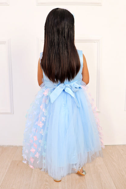 Vestido con Faldón de Tull