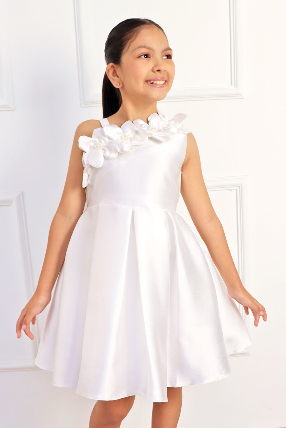 Vestido con Escote Asimétrico