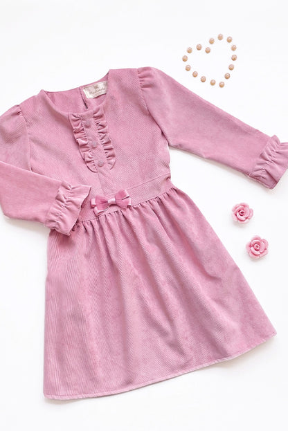 Vestido con Volantes en pechera y Puños