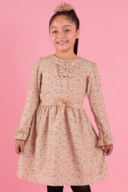 Vestido con Volantes en pechera y Puños