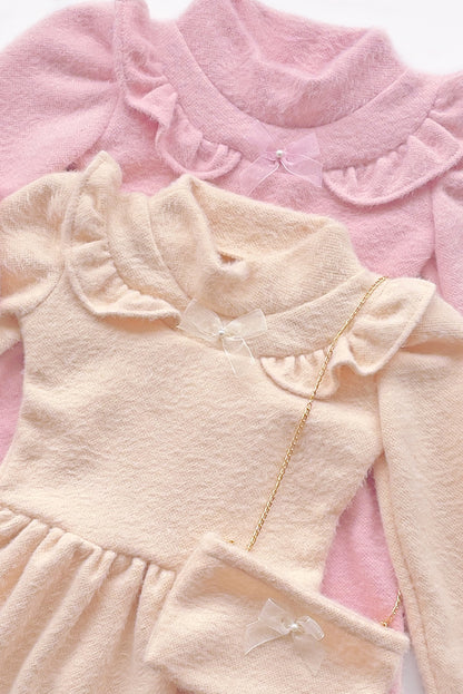 VESTIDO CHOMPERO DE CUELLO ALTO Y VOLANTES EN CANESU